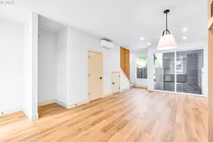 2383 SE 45th Ave, Portland, OR 97215 - Photo 8