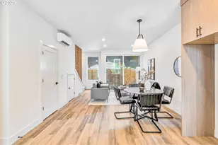 2383 SE 45th Ave, Portland, OR 97215 - Photo 8