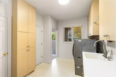 3319 NW Spencer St, Portland, OR 97229 - Photo 16