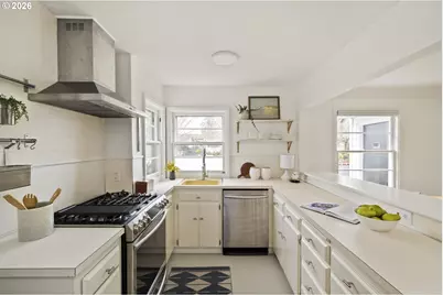 4825 NE 40th Ave, Portland, OR 97211 - Photo 14