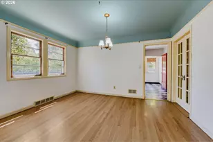 2436 NE Ainsworth St, Portland, OR 97211 - Photo 8