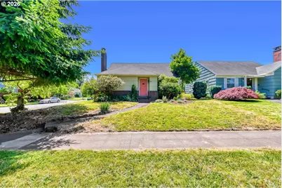 2436 NE Ainsworth St, Portland, OR 97211 - Photo 2