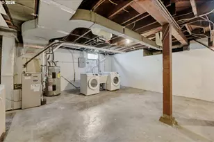 2436 NE Ainsworth St, Portland, OR 97211 - Photo 26