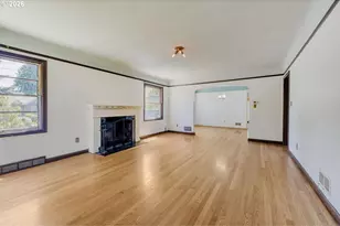 2436 NE Ainsworth St, Portland, OR 97211 - Photo 6
