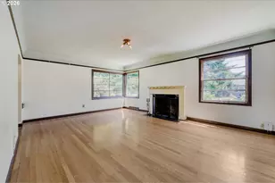 2436 NE Ainsworth St, Portland, OR 97211 - Photo 4