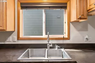 9223 N Hodge Ave, Portland, OR 97203 - Photo 18
