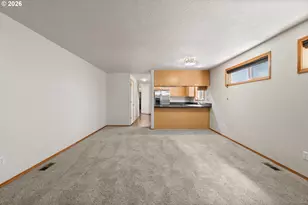 9223 N Hodge Ave, Portland, OR 97203 - Photo 10