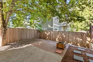 9223 N Hodge Ave, Portland, OR 97203 - Photo 32