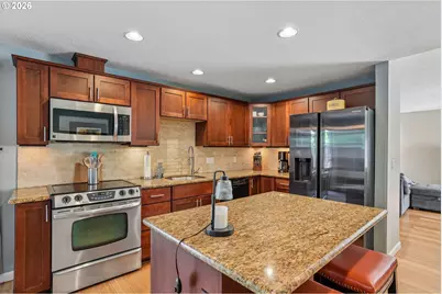 15125 SW Barcelona Way, Beaverton, OR 97007 - Photo 16