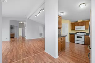 16500 SE 1st St, Vancouver, WA 98684 - Photo 8