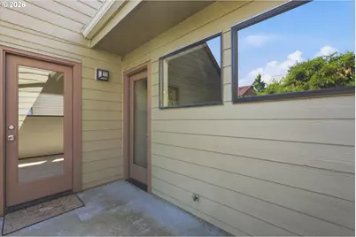 351 SE 146th Ave #8, Portland, OR 97233 - Photo 24