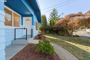 2165 Lewis St, North Bend, OR 97459 - Photo 4
