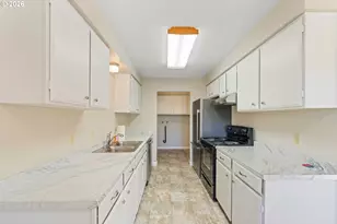 2165 Lewis St, North Bend, OR 97459 - Photo 6