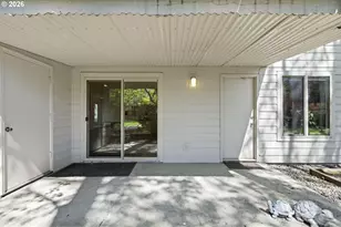 11742 SW Boones Bend Dr, Beaverton, OR 97008 - Photo 36