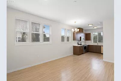 114 NE 109th Ave, Portland, OR 97220 - Photo 6