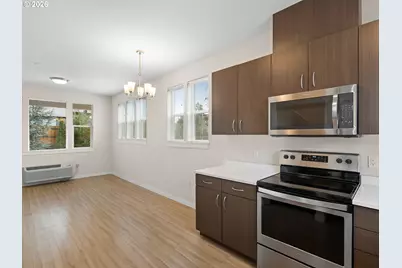 114 NE 109th Ave, Portland, OR 97220 - Photo 12