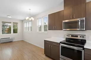 114 NE 109th Ave, Portland, OR 97220 - Photo 12