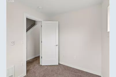 114 NE 109th Ave, Portland, OR 97220 - Photo 24