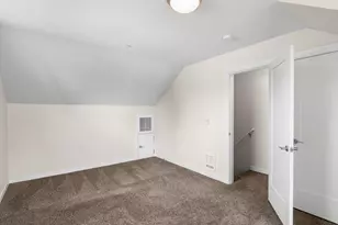 114 NE 109th Ave, Portland, OR 97220 - Photo 28