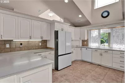 2131 E Willow Loop, Florence, OR 97439 - Photo 18