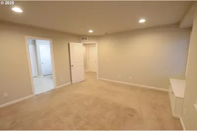 15557 SW Wren Ln, Beaverton, OR 97007 - Photo 14