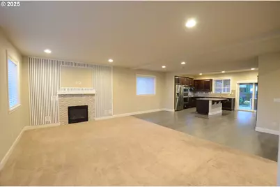 15557 SW Wren Ln, Beaverton, OR 97007 - Photo 4