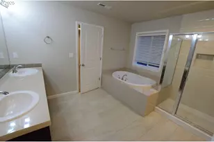 15557 SW Wren Ln, Beaverton, OR 97007 - Photo 16