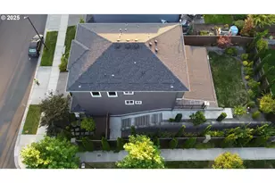 15557 SW Wren Ln, Beaverton, OR 97007 - Photo 2