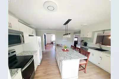 1925 Myrtle St, Baker City, OR 97814 - Photo 28