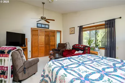 1963 SW Myers Pl, Gresham, OR 97080 - Photo 18