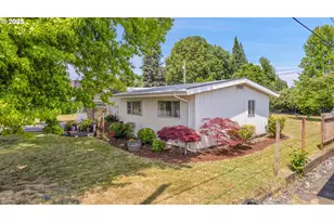 2743 15th Pl, Forest Grove, OR 97116 - Photo 4