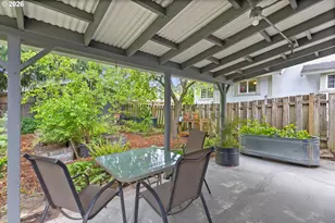 8604 N Van Houten Ave, Portland, OR 97203 - Photo 34