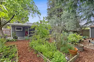 8604 N Van Houten Ave, Portland, OR 97203 - Photo 40