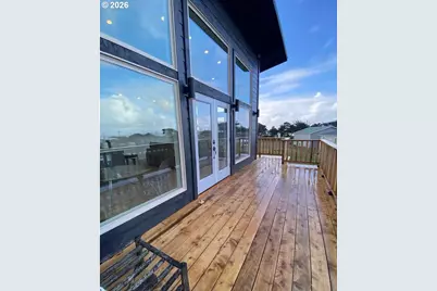 94542 Stansell St, Gold Beach, OR 97444 - Photo 2