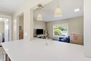 32671 E Mill St, Coburg, OR 97408 - Photo 8