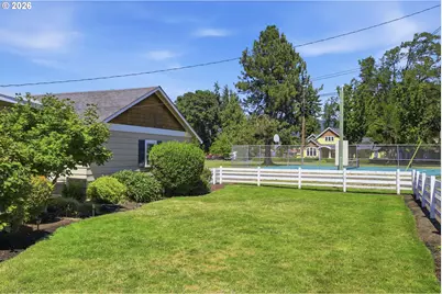 32671 E Mill St, Coburg, OR 97408 - Photo 32