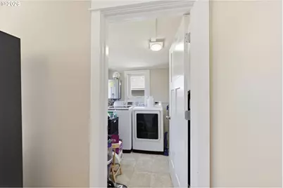 32671 E Mill St, Coburg, OR 97408 - Photo 16