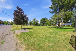 32671 E Mill St, Coburg, OR 97408 - Photo 34