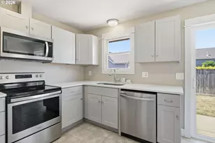 32671 E Mill St, Coburg, OR 97408 - Photo 12