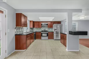 21831 SW Kristin Ct, Beaverton, OR 97003 - Photo 8