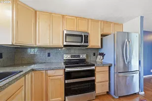 1233 Kenray Loop, Springfield, OR 97477 - Photo 10