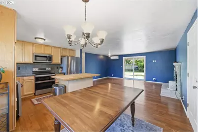 1233 Kenray Loop, Springfield, OR 97477 - Photo 8