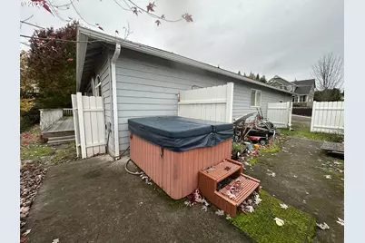 2343 NW Chambers Dr, Roseburg, OR 97471 - Photo 32