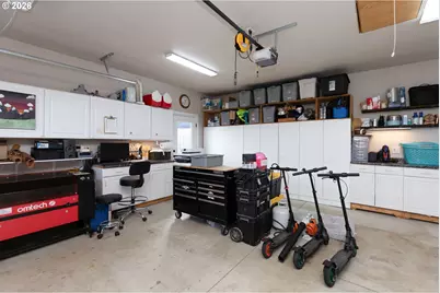 2666 Westlake Ave, Sutherlin, OR 97479 - Photo 8