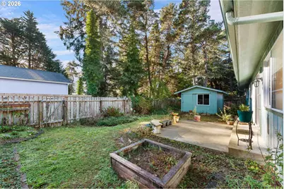 1160 Division St SE, Bandon, OR 97411 - Photo 30