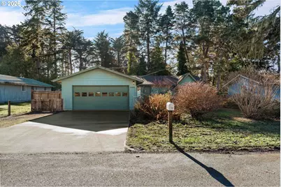 1160 Division St SE, Bandon, OR 97411 - Photo 2