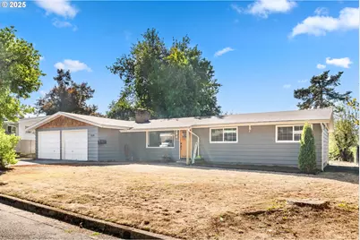 1035 S 11th St, Cottage Grove, OR 97424 - Photo 2