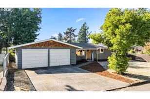 1035 S 11th St, Cottage Grove, OR 97424 - Photo 4