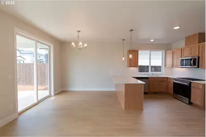 3416 SE 8th Pl, Battle Ground, WA 98604 - Photo 4