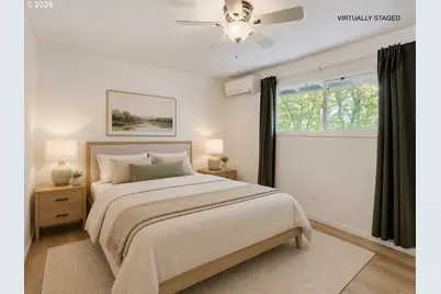1045 SW Bertha Blvd #7, Portland, OR 97219 - Photo 10